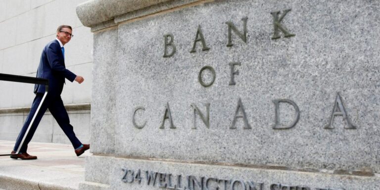 Cambios estructurales en el mercado laboral complican decisiones del Banco de Canadá
