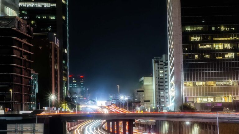 Autobús que transportaba músicos sufre agresión en autopista Puebla-Orizaba; reportan dos lesionados