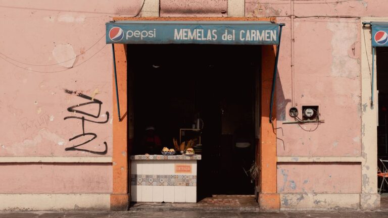 Comercio y servicios encabezan la apertura de nuevos negocios en Puebla capital