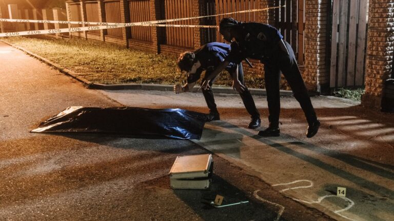 Empresario de centros nocturnos es asesinado a balazos en Calzada Zavaleta frente a su esposa Empresario de centros nocturnos es asesinado a balazos en Calzada Zavaleta frente a su esposa