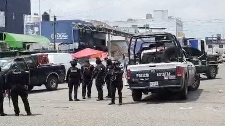 Reportan balacera en el Mercado Morelos de Puebla con personas lesionadas este domingo