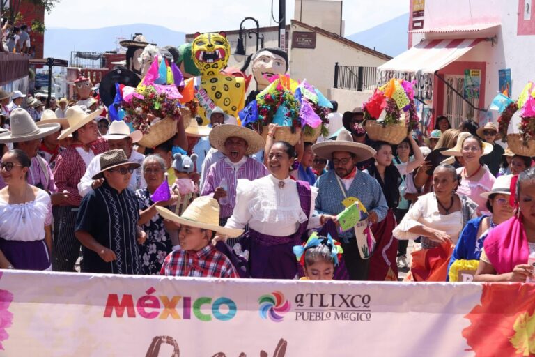 Atlixco abre convocatoria para el Desfile de Mojigangas 2026: así puedes participar Atlixco abre convocatoria para el Desfile de Mojigangas 2026: así puedes participar