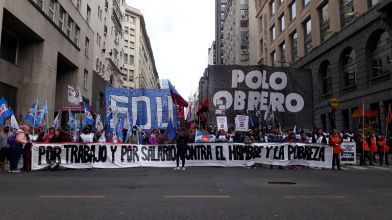 Trabajadores de Nacional Monte de Piedad en Puebla cumplen nueve meses en huelga sin ingresos