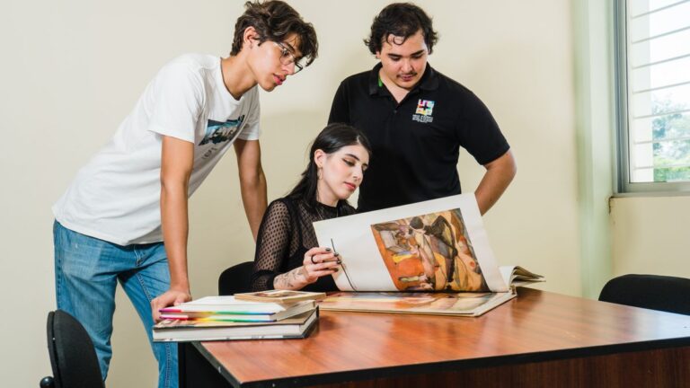 Gobierno de Puebla abre proceso de admisión UNICREA 2026 para carreras en artes y cultura