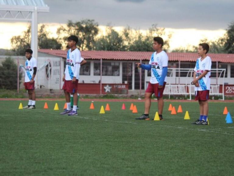 Ayuntamiento de Amozoc abre convocatoria para curso de verano de fútbol con el Club Puebla
