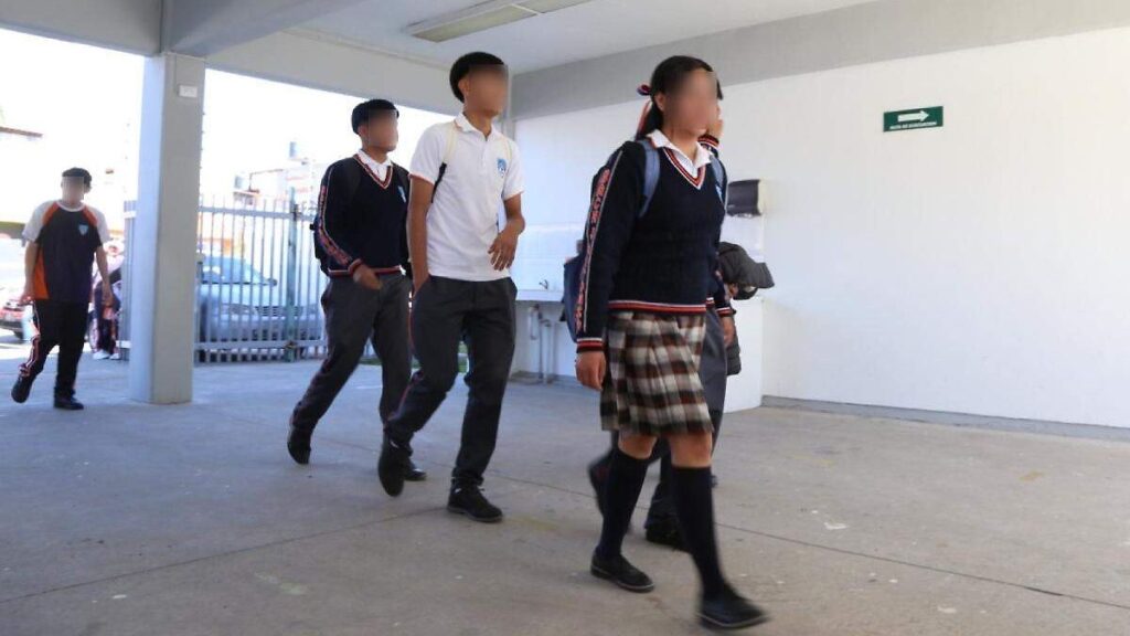Render o imagen de un plantel educativo tipo bachillerato Margarita Maza de Juárez en construcción en Puebla