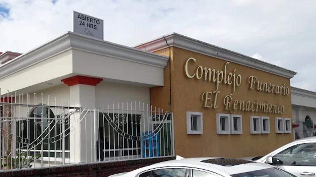 Operativo de clausura de la Semarnat en complejo funerario El Renacimiento en Cuautlancingo, Puebla