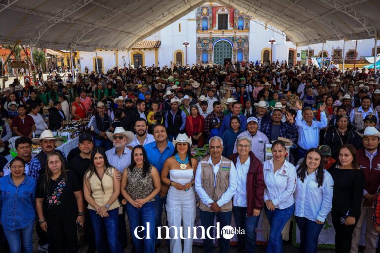 Chignahuapan reúne 1,000 productores en Mercadito Solidario Sembrando Vida
