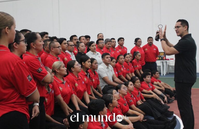 Árbitro olímpico capacita a 50 silbantes en Puebla: claves FIBA 2026