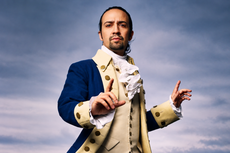 Lin-Manuel Miranda llevará el musical Warriors a Broadway en 2027 Lin-Manuel Miranda, coautor del musical Warriors que llegará a Broadway en marzo de 2027.
